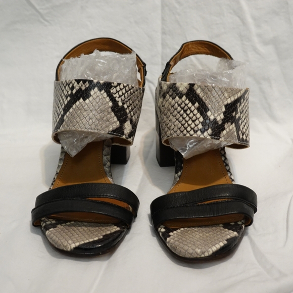 ARIAT Two24 Black w/Gray Snakeskin Print Block Heeled Slingback Sandals, size 7 - Picture 3 of 9
